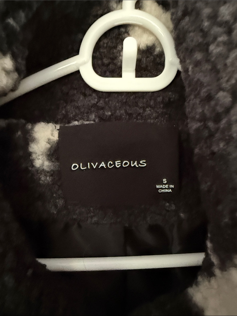 Olivaceous Black Teddy Jacket with White Star Pattern - Picture 3 of 4